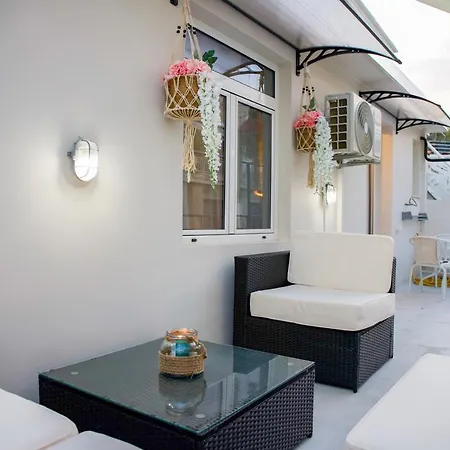 Praxitelis Luxury Apartments Athens Exterior photo