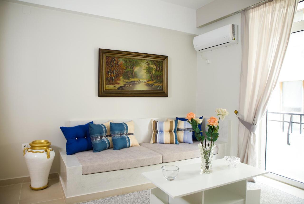 Praxitelis Luxury *
